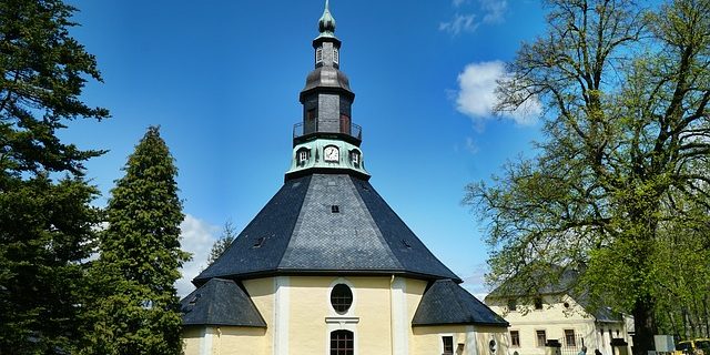 mountain-church-4193522_640